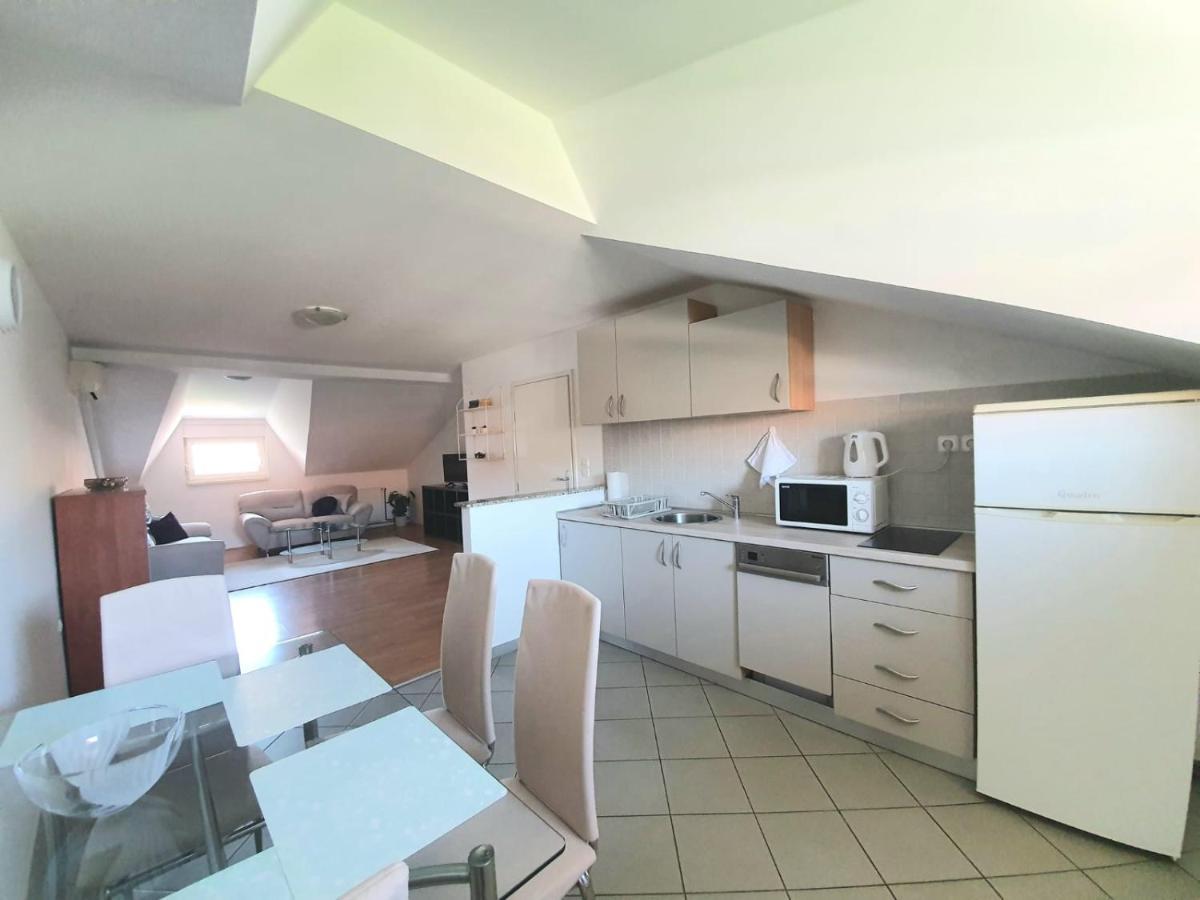 Apartment Lily Near Zagreb Airport Велика-Горица Экстерьер фото